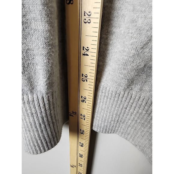 Tommy Hilfiger Men's V-Neck Argyle Sweater Gray Red Black Size L Acadamia Cotton - Picture 5 of 8